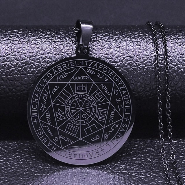 Pentagram Gold Pendants Necklace