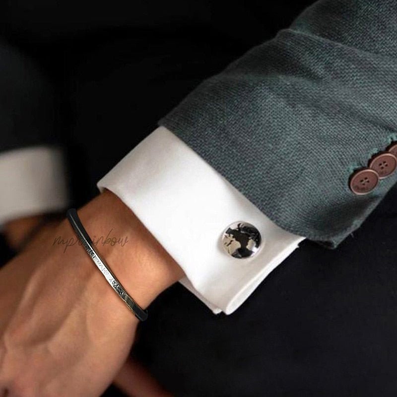 MEN TWISTED BANGLE
