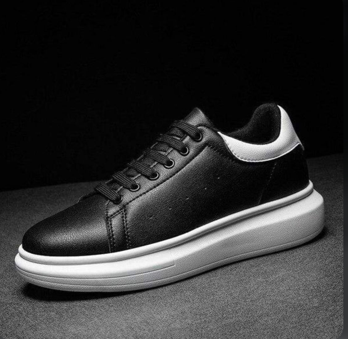 Toxyno Street Sneakers