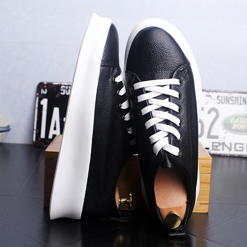 Men Fashion Casual Breathable Sneakers