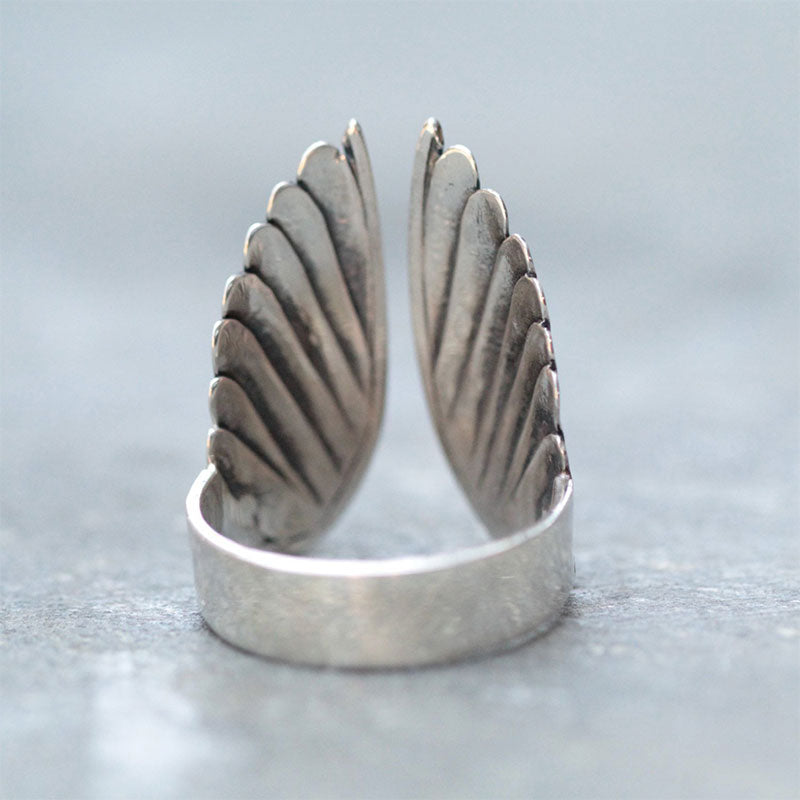 Vintage Angels Classic Ring