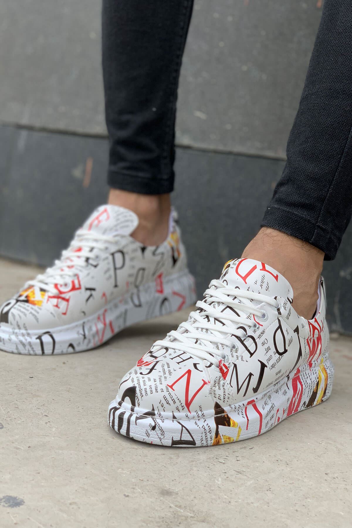 Men Shoes Magazine Printing Sneaker